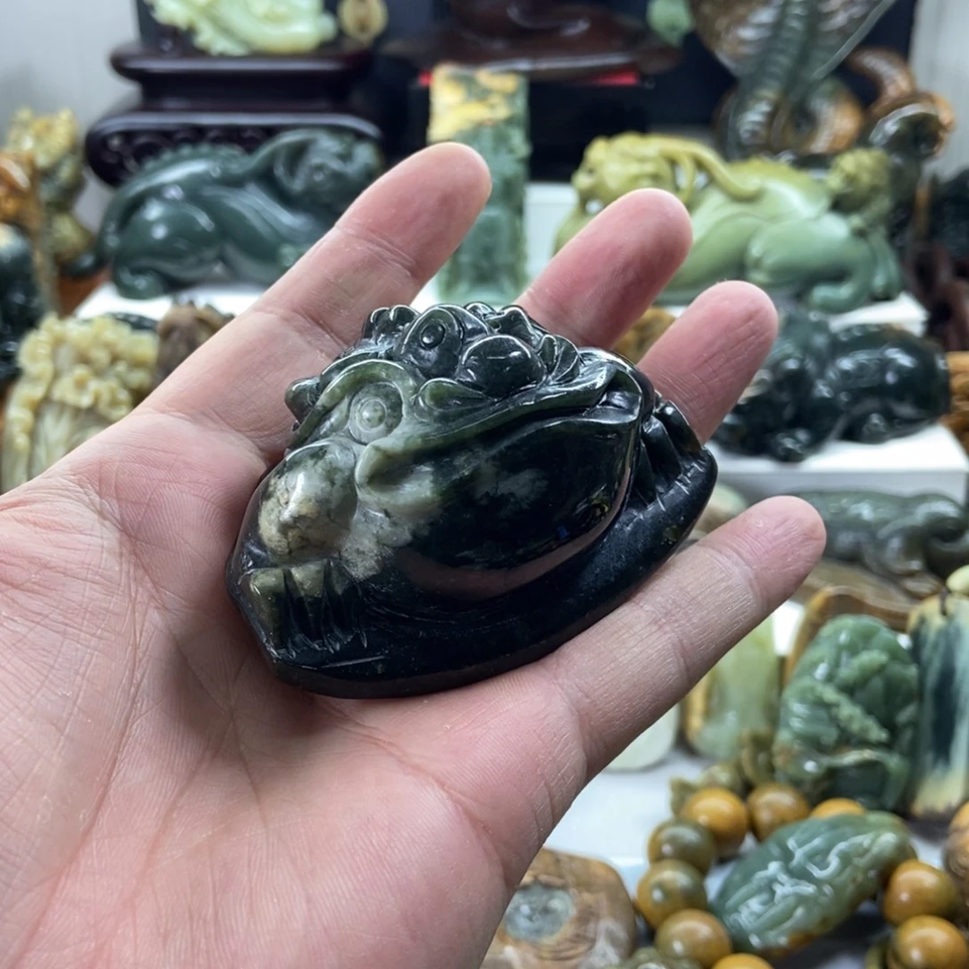 岫岩河磨玉（透闪石质玉）未镶嵌把件