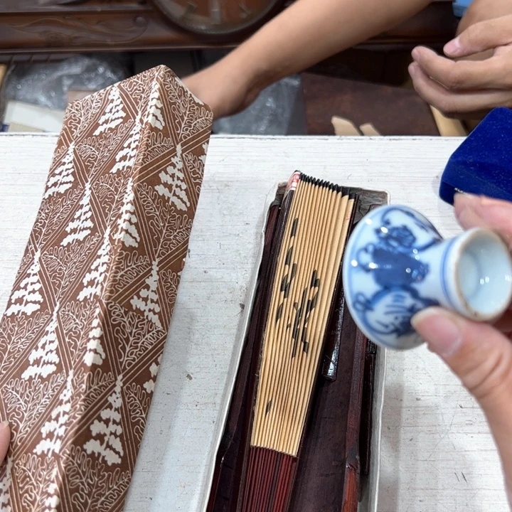 清***生新亿阁杂项默认微瑕