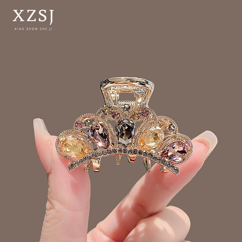 新款水晶皇冠发夹发卡中号鲨鱼夹盘发抓夹精致半扎发夹子发抓头饰