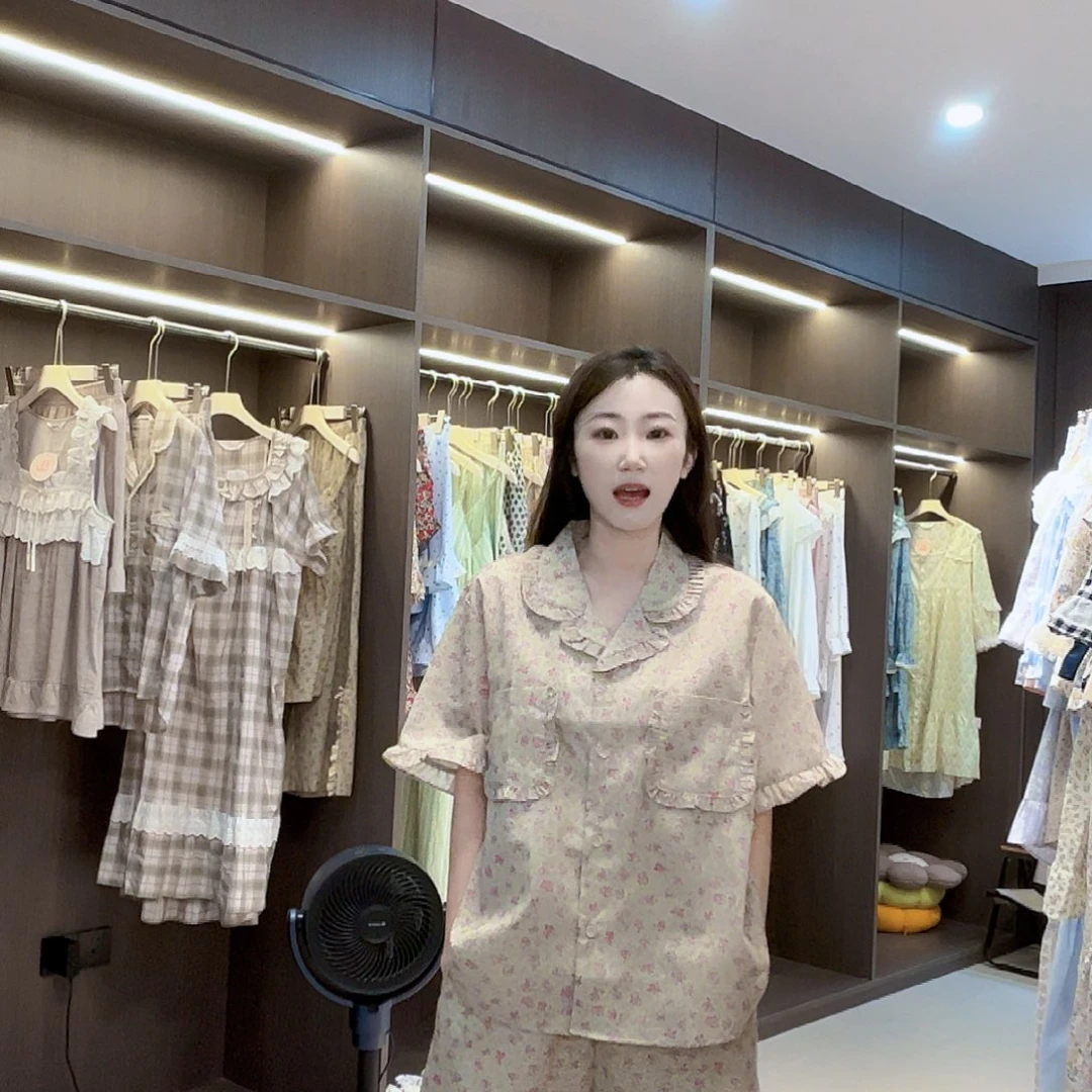 乌拉拉新款 m m m m