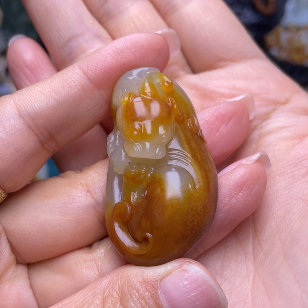 和田玉颈饰未镶嵌一**涯