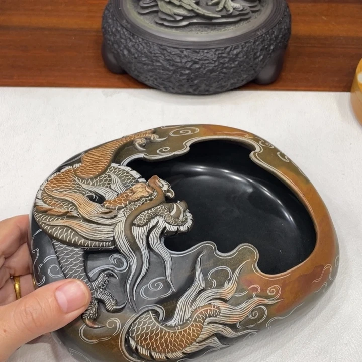 上***乾四大名砚之一歙砚纯手工制作