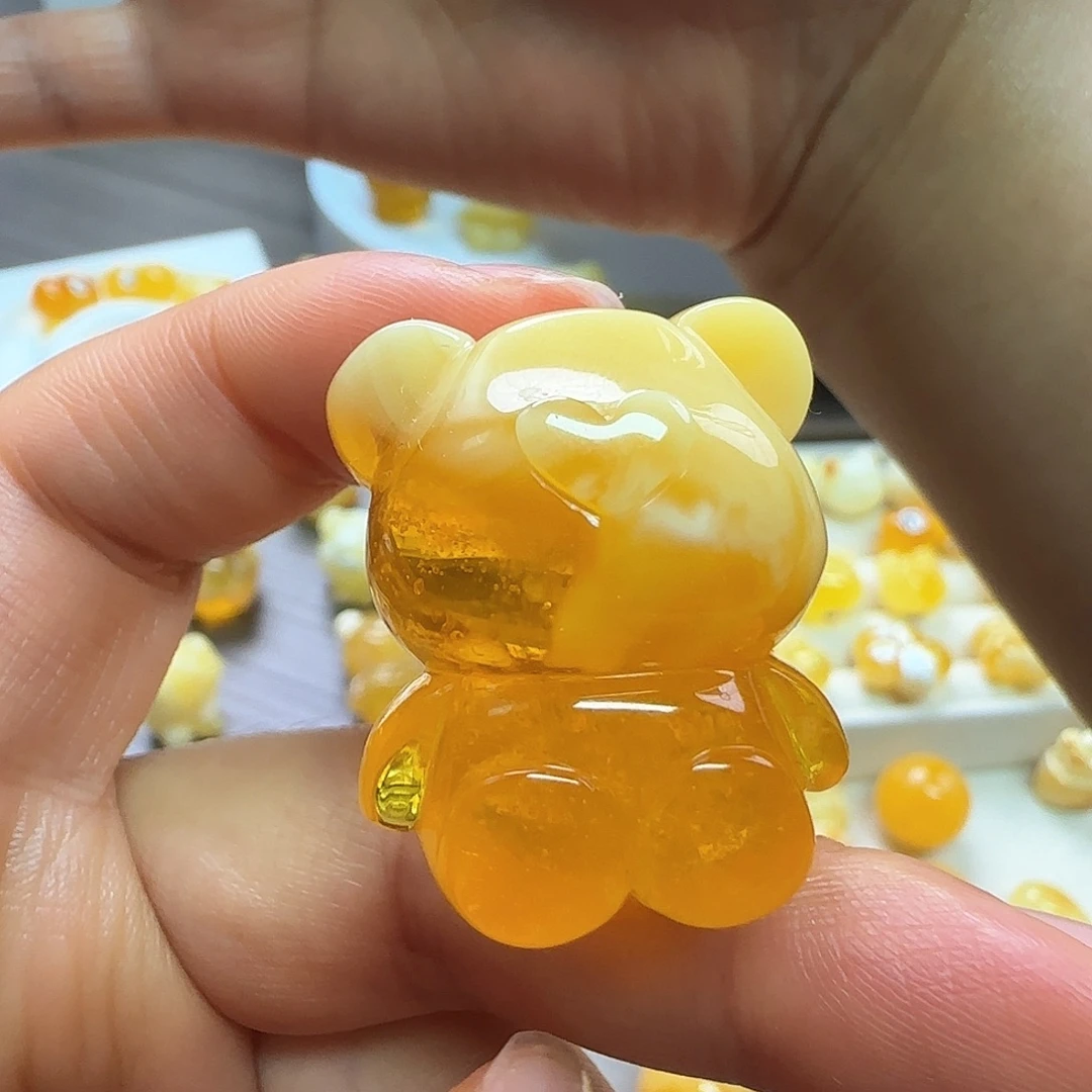琥珀未镶嵌珠宝奇石