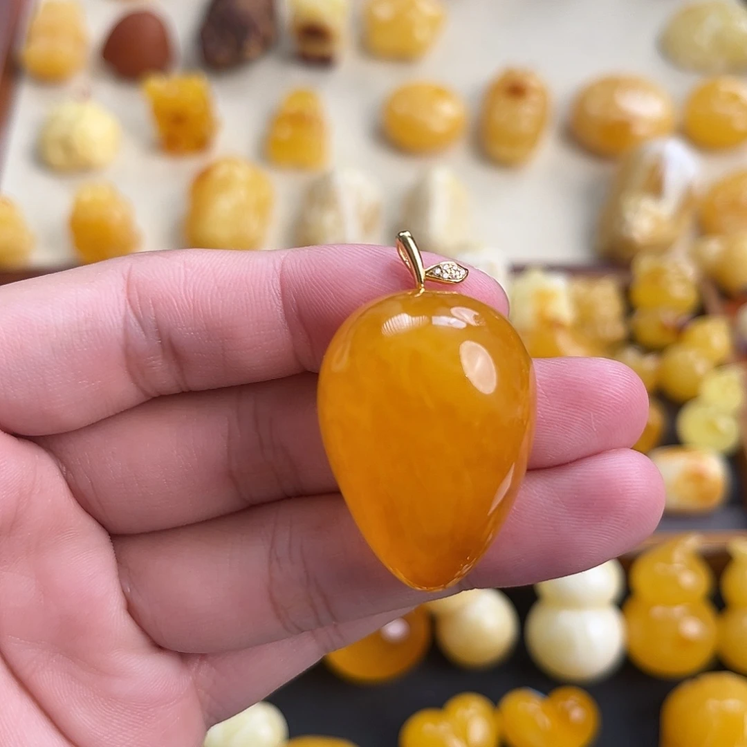 琥珀未镶嵌珠宝奇石