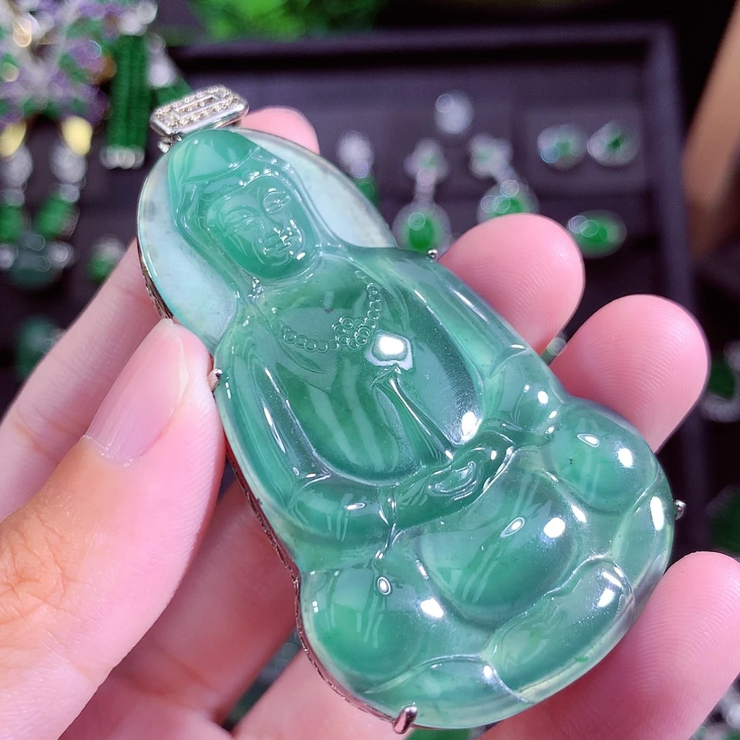 颈饰未镶嵌翡翠天然