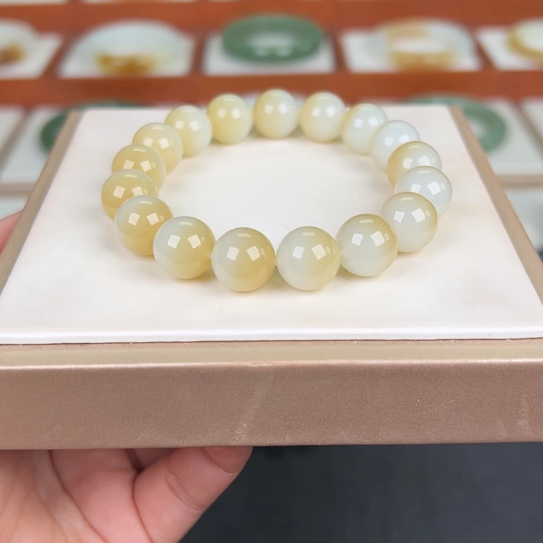 和田玉未镶嵌手串