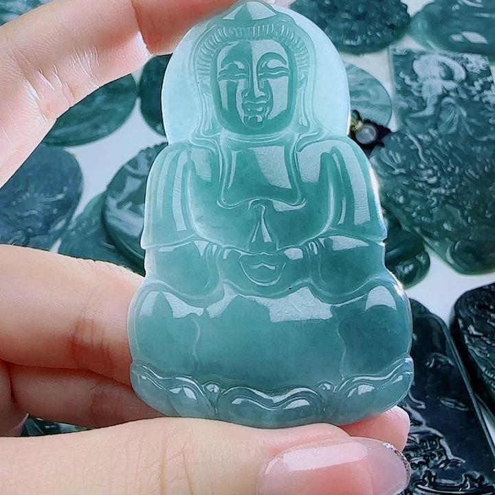 翡翠未镶嵌颈饰多样性发货天然的A货翡翠