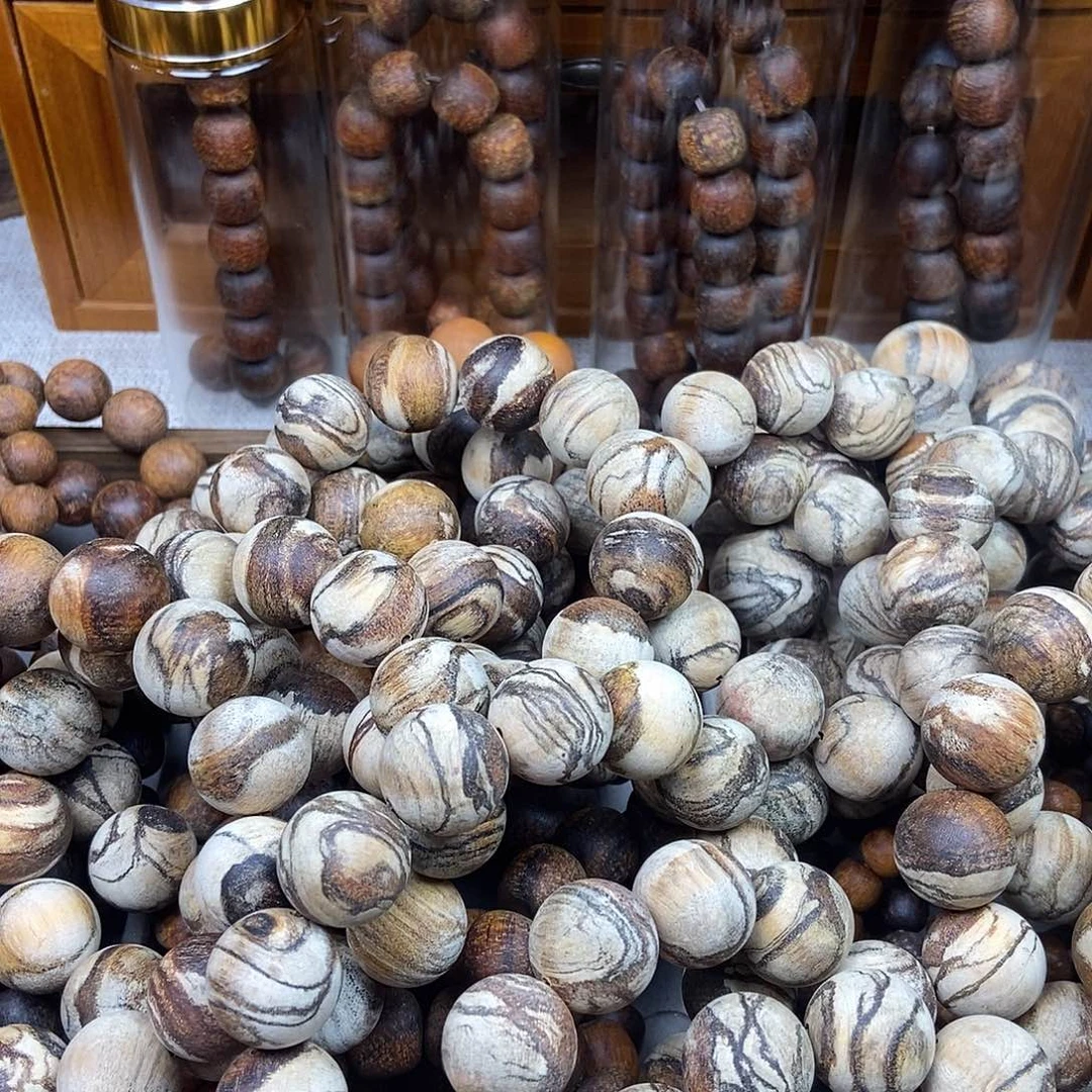 司***英贡木贡木手串1.8 20条