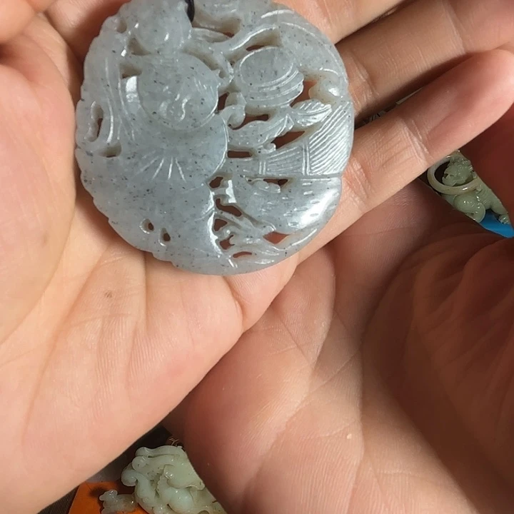 和田玉未镶嵌挂件