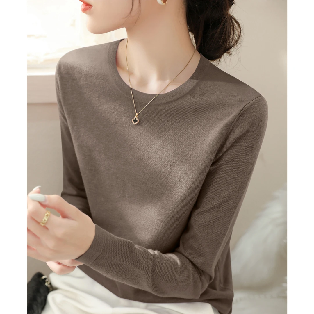 简约长袖百搭高级修身气质上衣2025年圆领秋季新款显瘦女装打底衫
