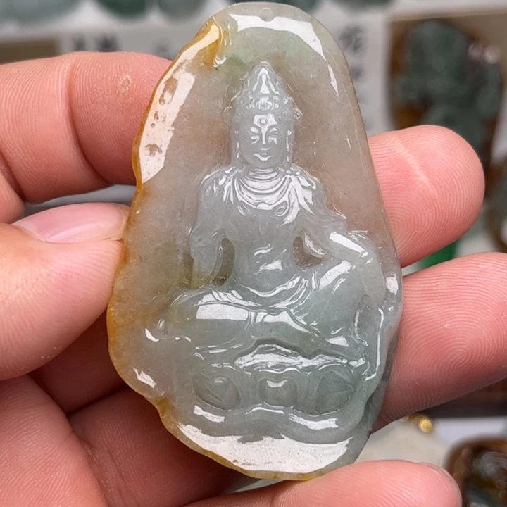 翡翠未镶嵌颈饰观音