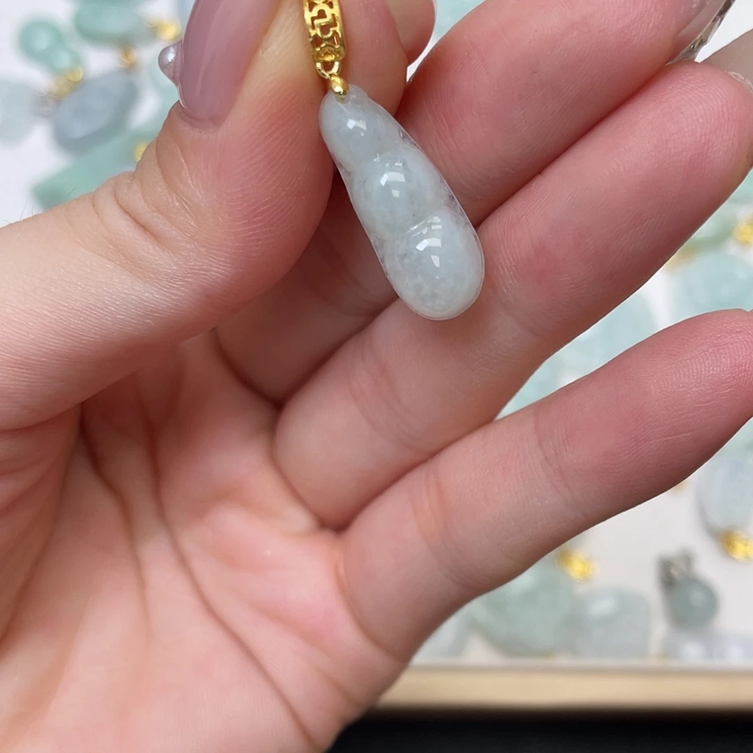 翡翠银S925镶嵌颈饰翡翠