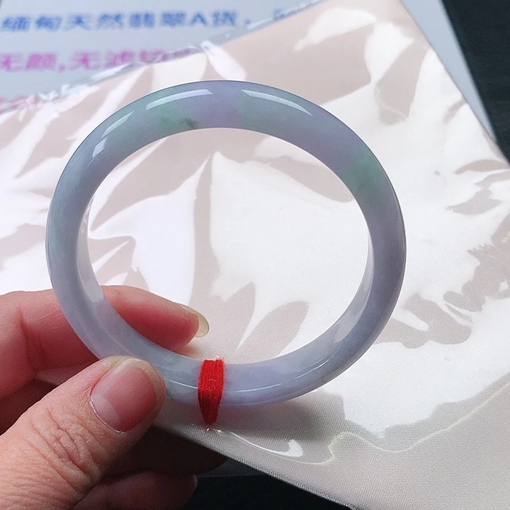 翡翠手镯未镶嵌翡翠133