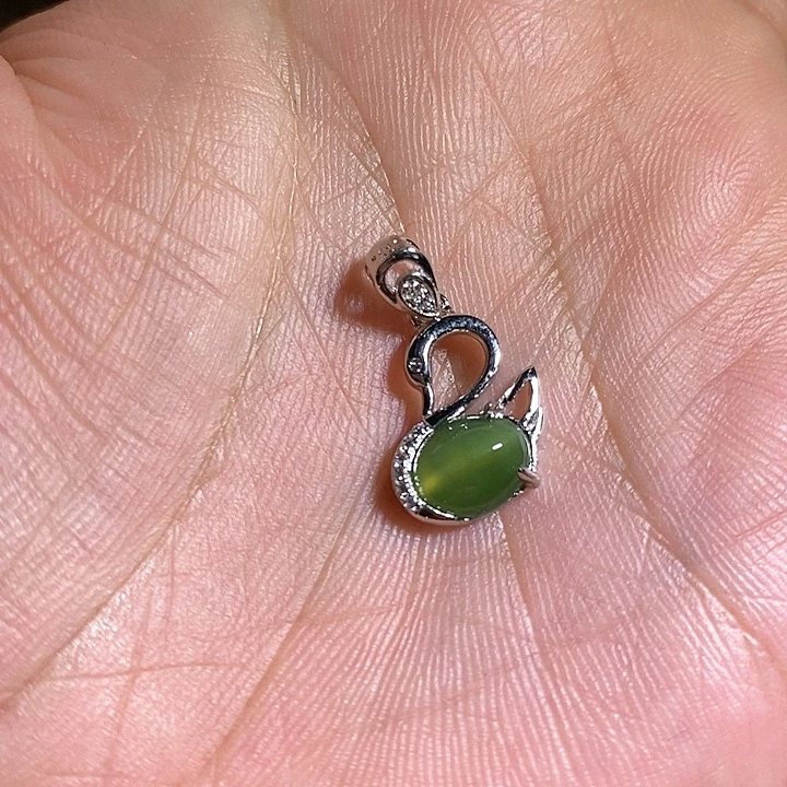 【闪购商品】吊坠(不含链)银S925镶嵌和田玉（碧玉）