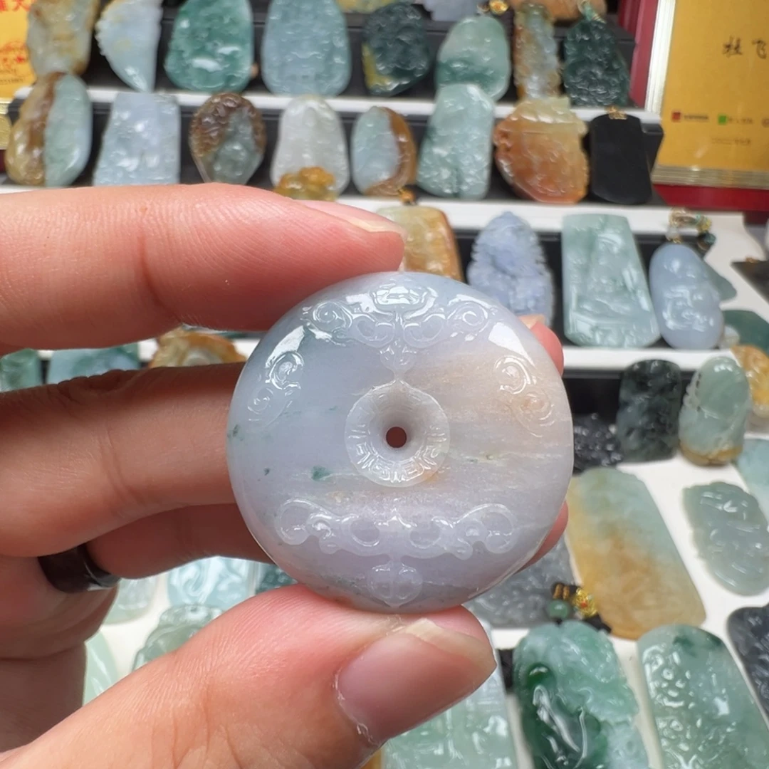 颈饰未镶嵌翡翠天然