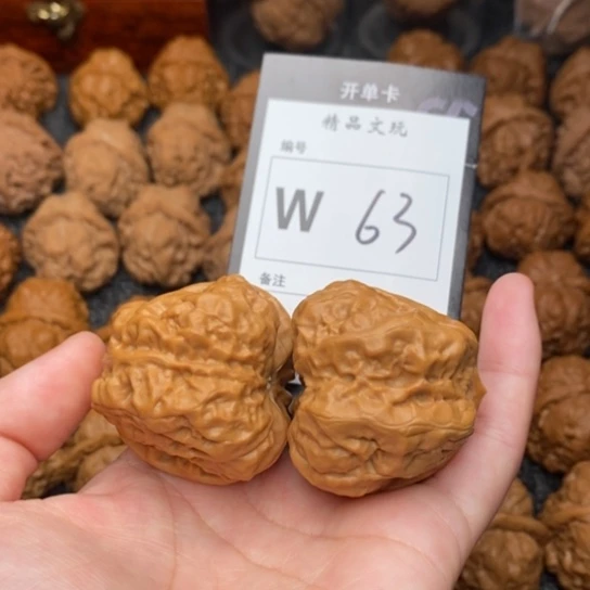吊坠桃核我是第一百41