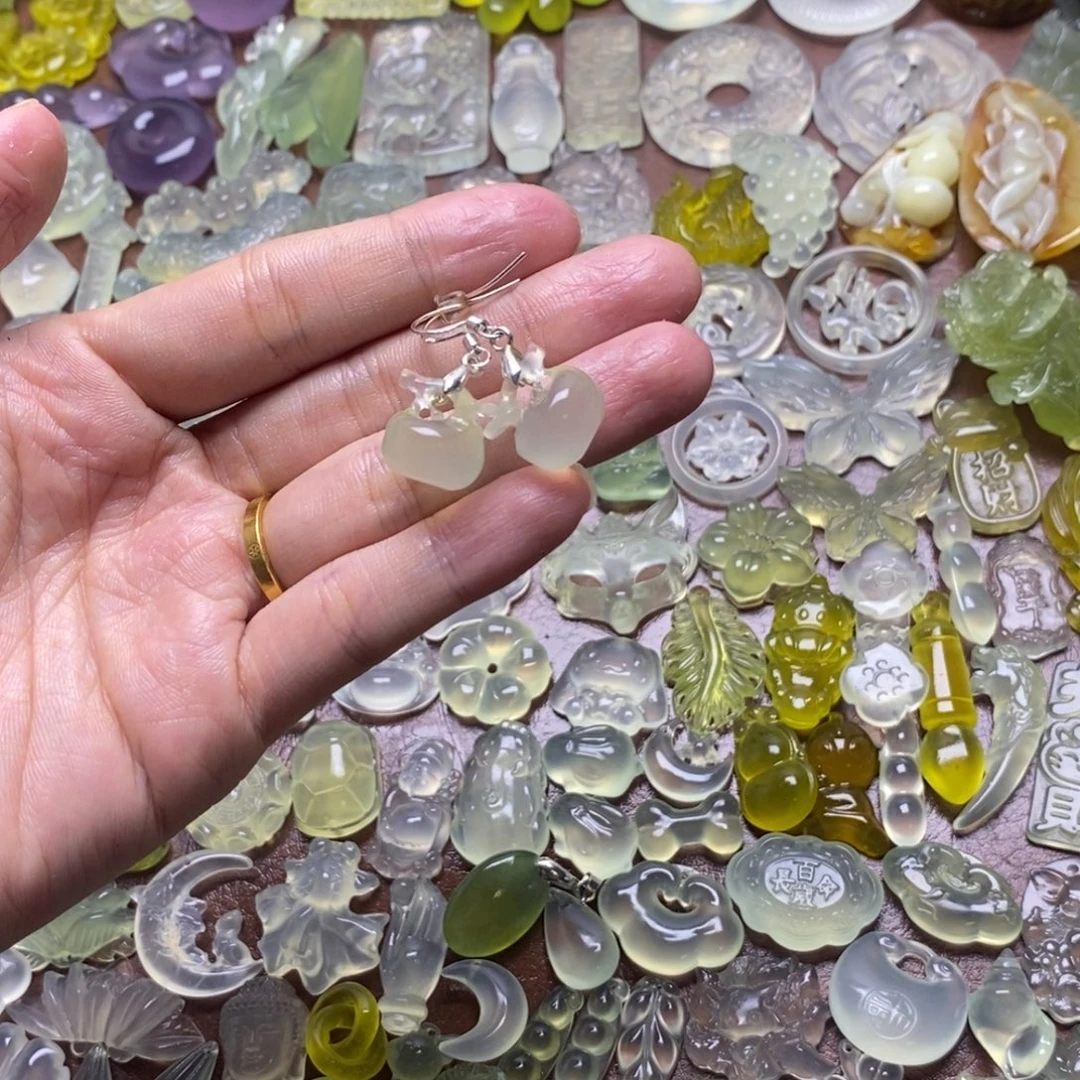 蛇纹石玉合金项链