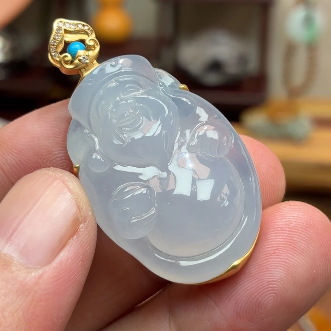 翡翠18K金镶嵌颈饰