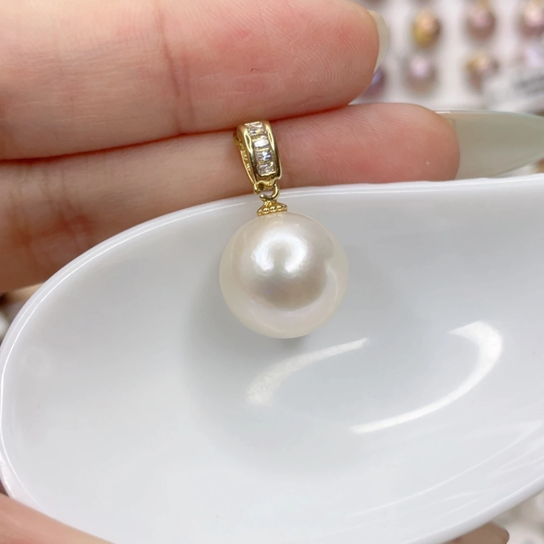 淡水珍珠未镶嵌吊坠(赠链)