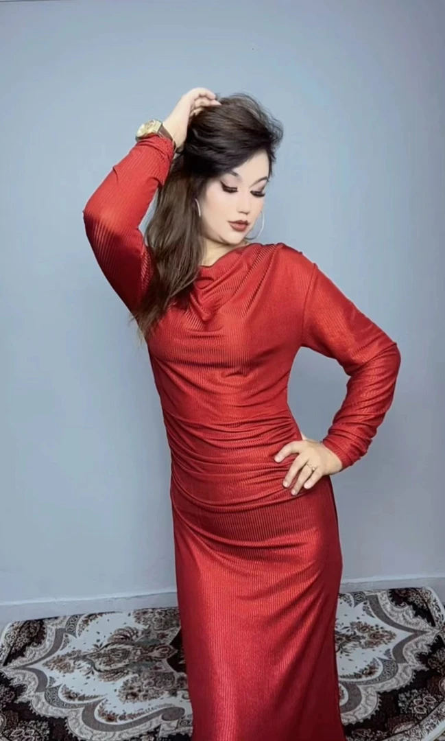 新疆包邮新款长袖秋冬气质包臀打底连衣裙裙子ins性感红色修身