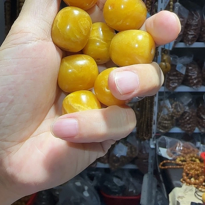 琥珀未镶嵌裸石黄妖花桶珠多样性发其一