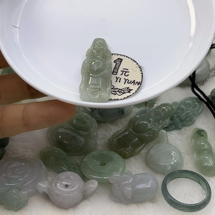 翡翠未镶嵌挂件天然缅甸翡翠A货