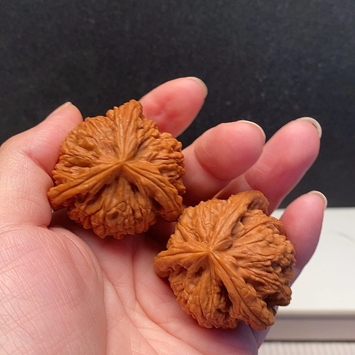 河***强吊坠文玩核桃白奔