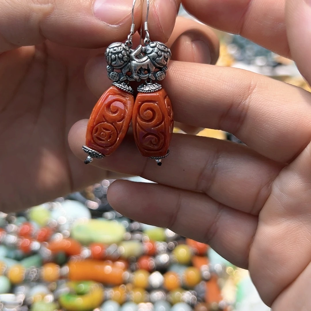 翡翠颈饰未镶嵌耳坠