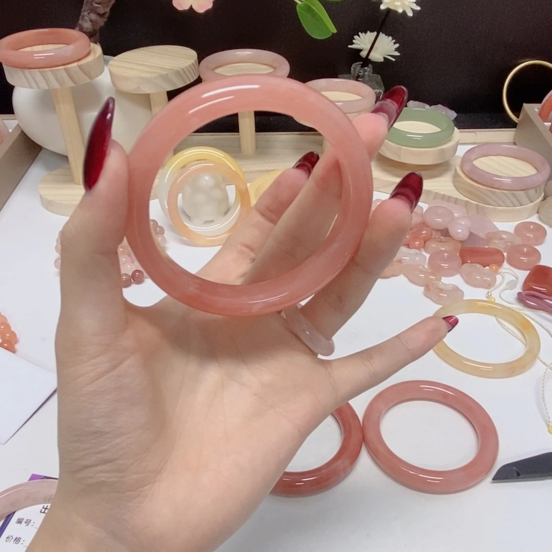 F***R石英质玉（金丝玉）未镶嵌手镯