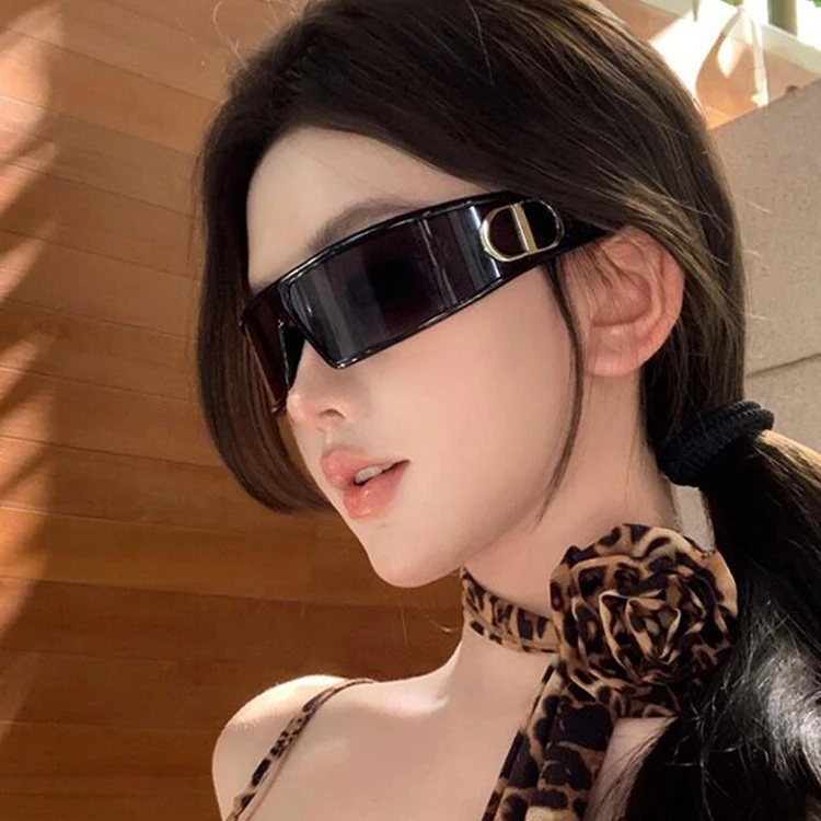 【新疆包邮】新款发箍DD墨镜女款高级感网红时髦拍照凹造型太阳眼镜