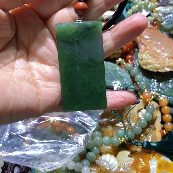 岫玉毛衣链未镶嵌