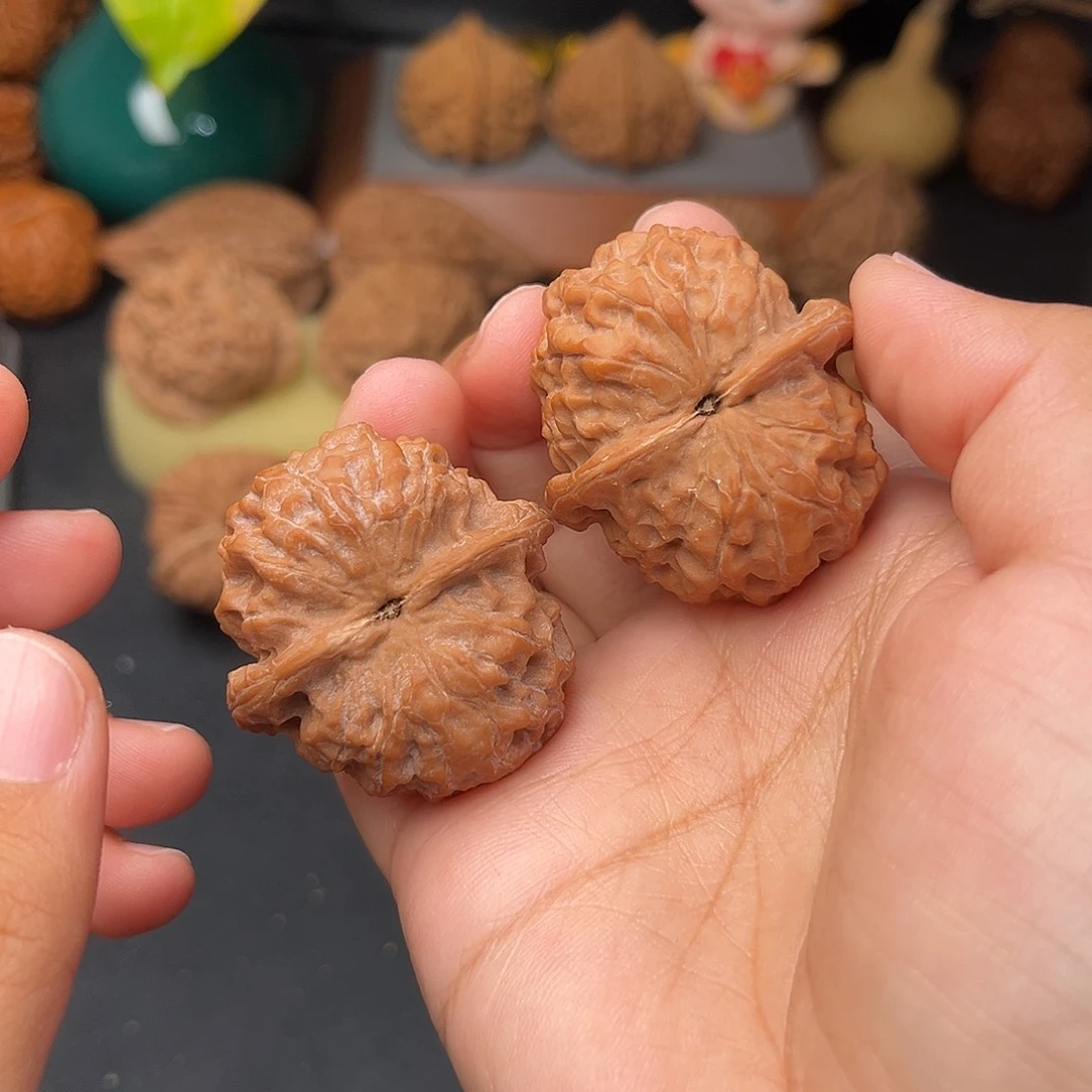 用***9文玩核桃把件金锭