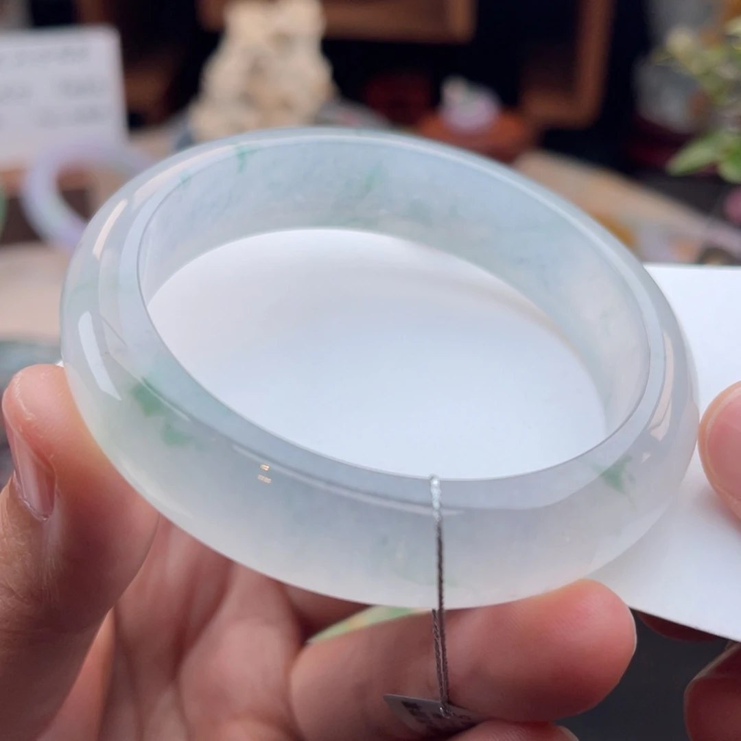 未镶嵌手镯翡翠冰飘花