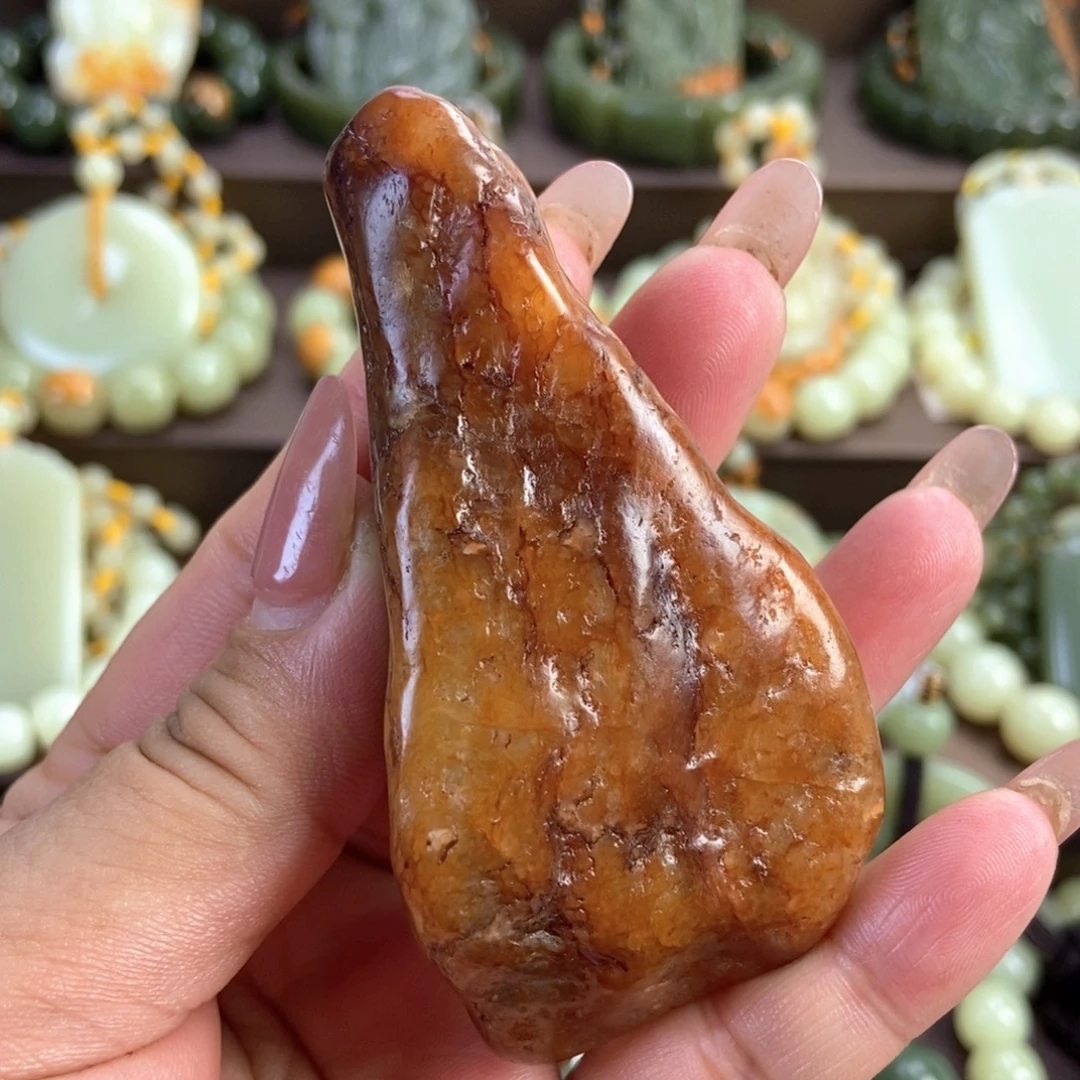 透闪石质玉未镶嵌把件