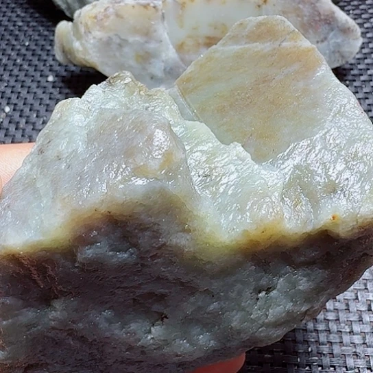 和田玉（糖玉）未镶嵌珠宝半成品
