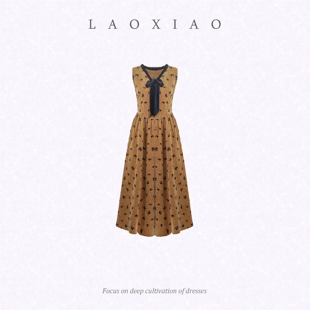 『鎏金岁月』法式原创轻奢小个子气质秋冬修身无袖连衣裙352