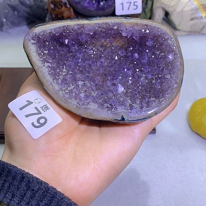 紫晶大型摆件（非配饰）未镶嵌