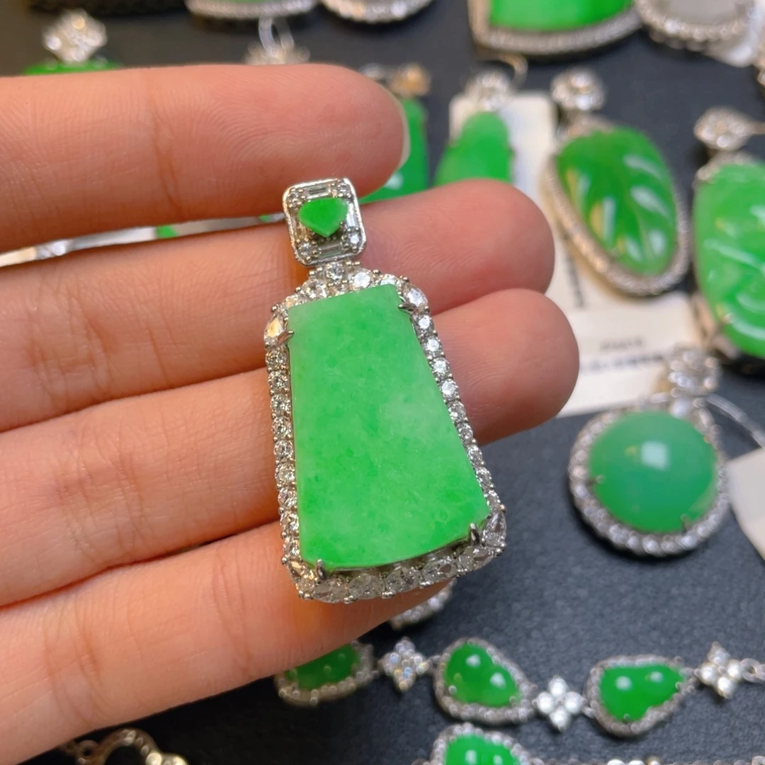 翡翠银S925镶嵌颈饰