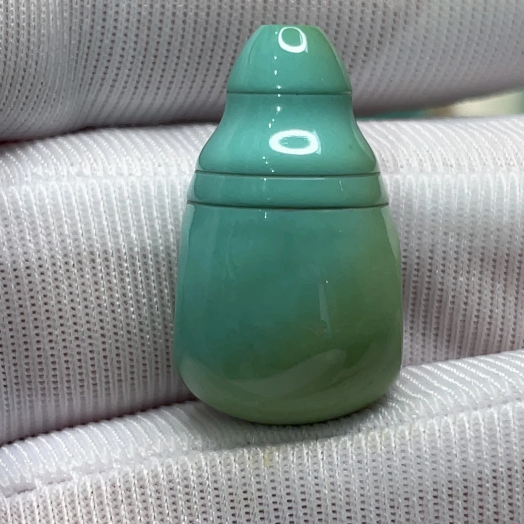 未镶嵌绿松石颈饰