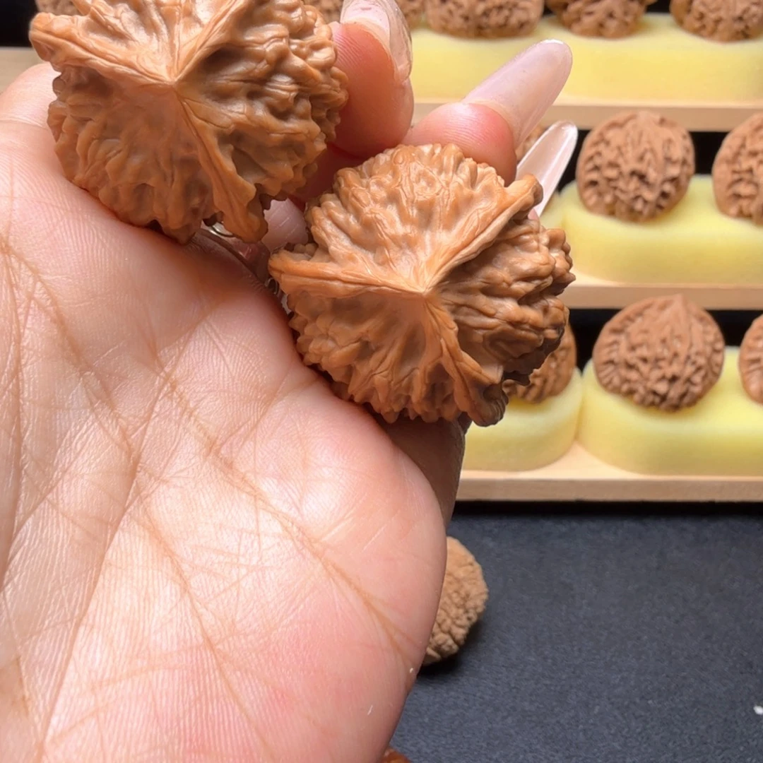 吊坠文玩核桃36尺红马蹄三楞