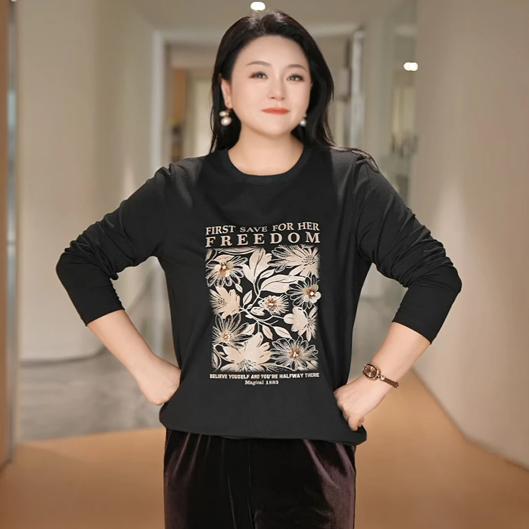 【现货】MsShe大码女装2025秋闪粉印花钉珠立体花朵T恤J~B2509065