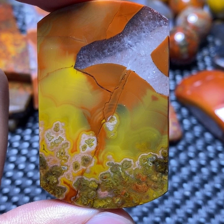 玛瑙/玉髓颈饰未镶嵌