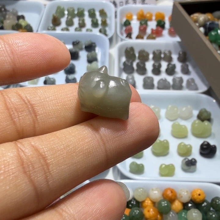 未镶嵌和田玉珠宝半成品