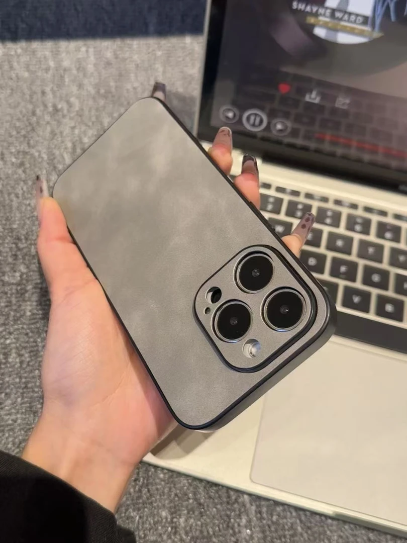 磨砂肤感秋冬小羊皮适用iPhone16Promax简约创意17pro/15/14防摔