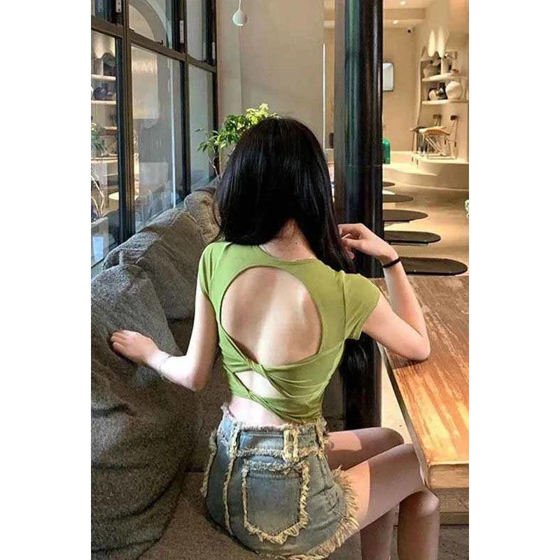 甜辣妹纯欲风方领短袖T恤女夏季新款修身显瘦设计感露脐美背上衣