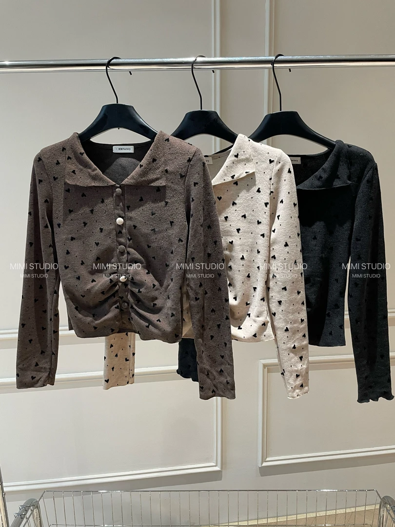 2025秋季新款 爱心波点翻领单排扣设计长袖T恤女修身上衣920