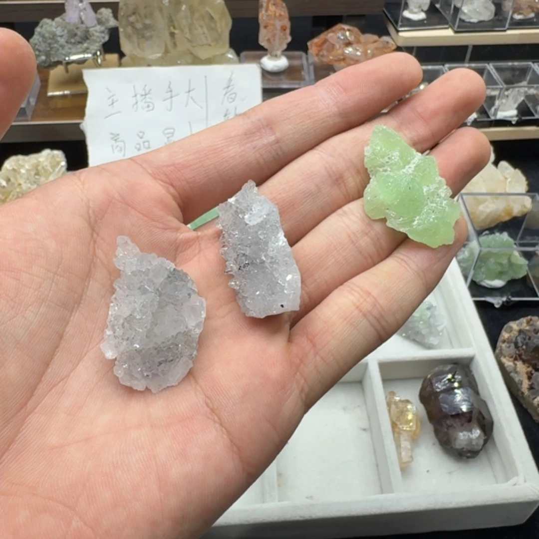 颜***颜珠宝半成品未镶嵌水晶