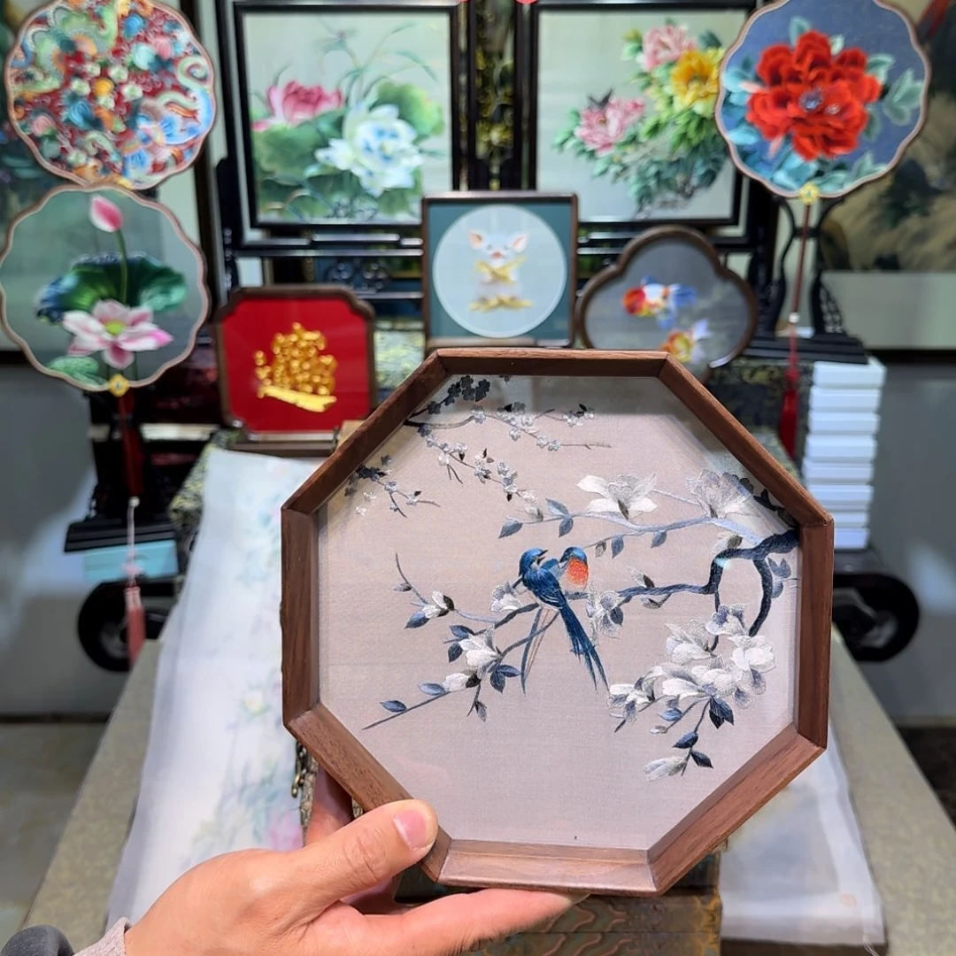 刺绣刺绣工艺精湛