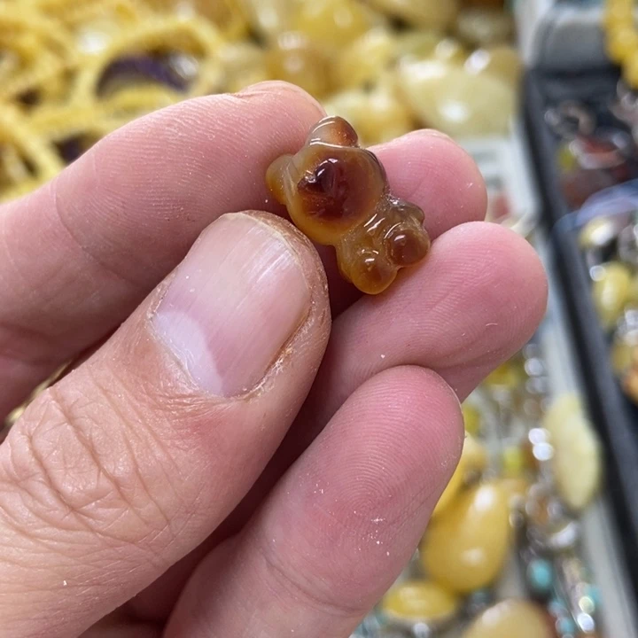 裸石蜜蜡未镶嵌吊坠