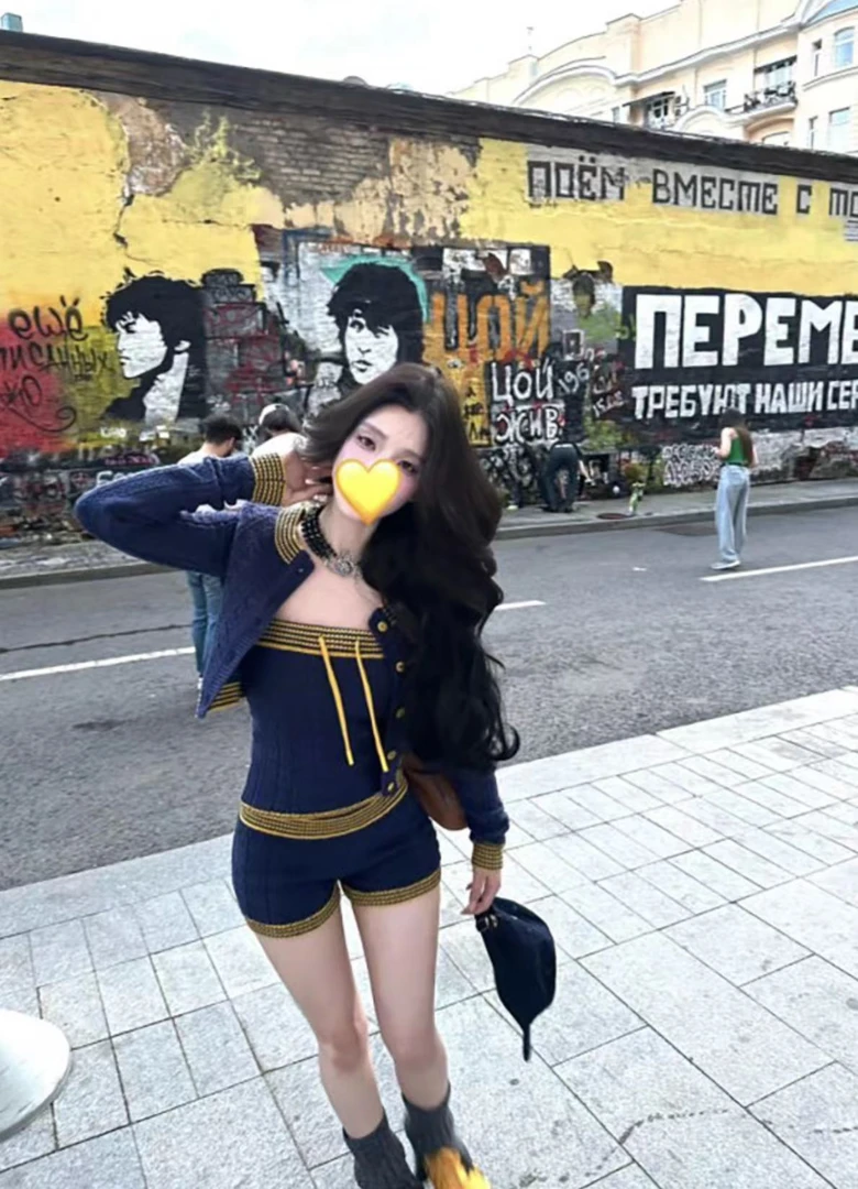 辣感宪章 2025早秋慵懒风气质开衫毛衣外套套装女修身背心配短裤